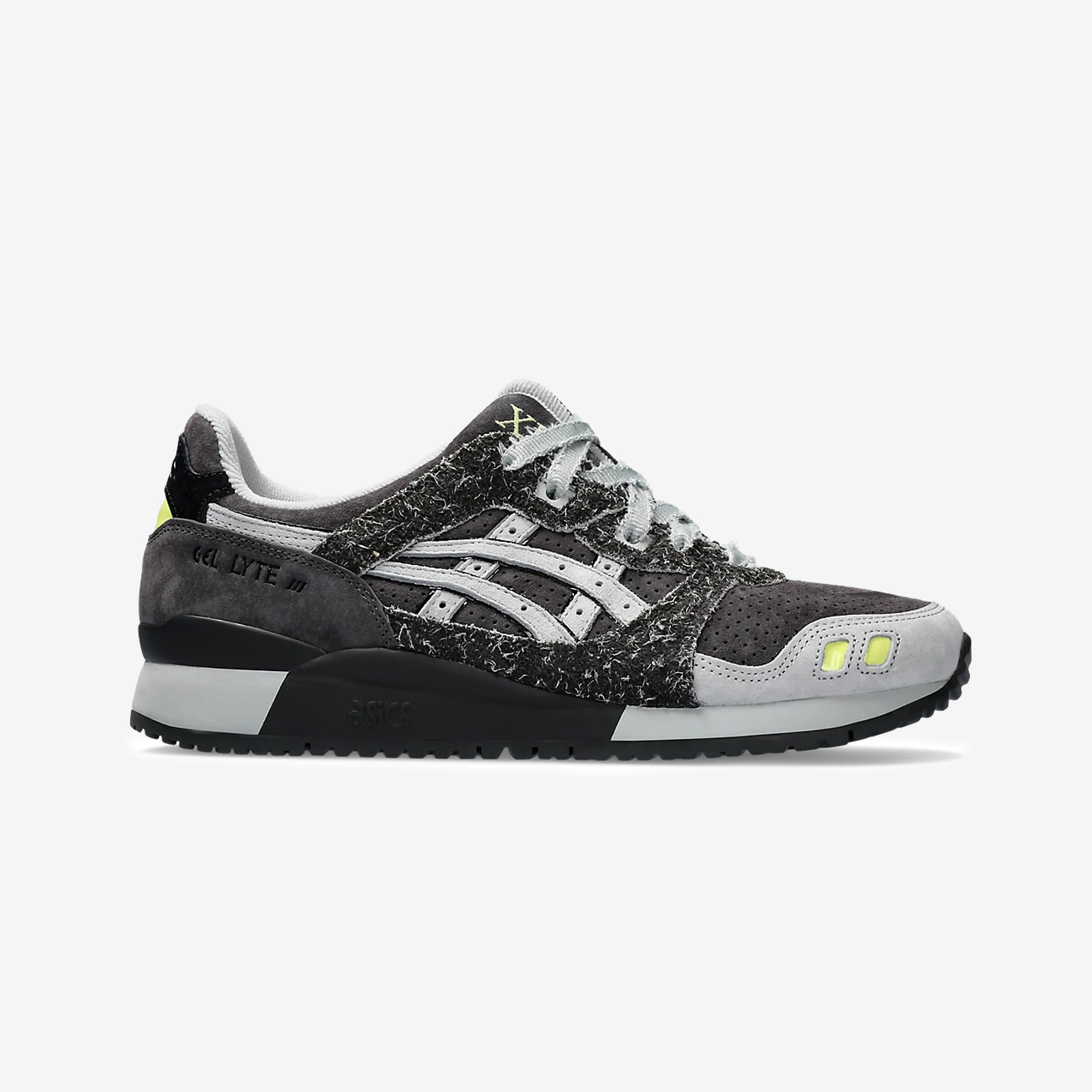 ASICS - 24 Kilates Bangkok